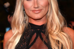 Brooke-Hogan-Cleavage-6-thefappening.so_-682x1024