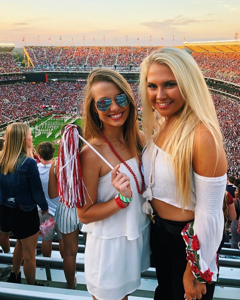 Meet Alabama QB Mac Jones' Girlfriend Sophie Scott - Sports Gossip