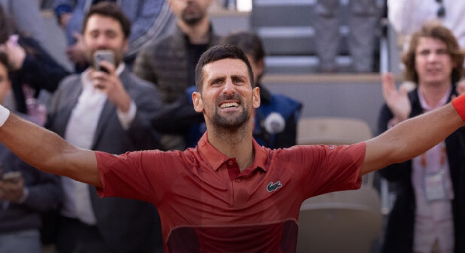 Djokovic to play at Paris Olympics after knee surgery