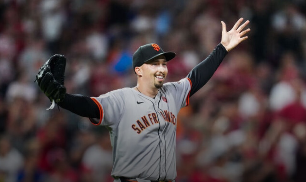 Snell throws 18th no-hitter in Giants history vs. Reds