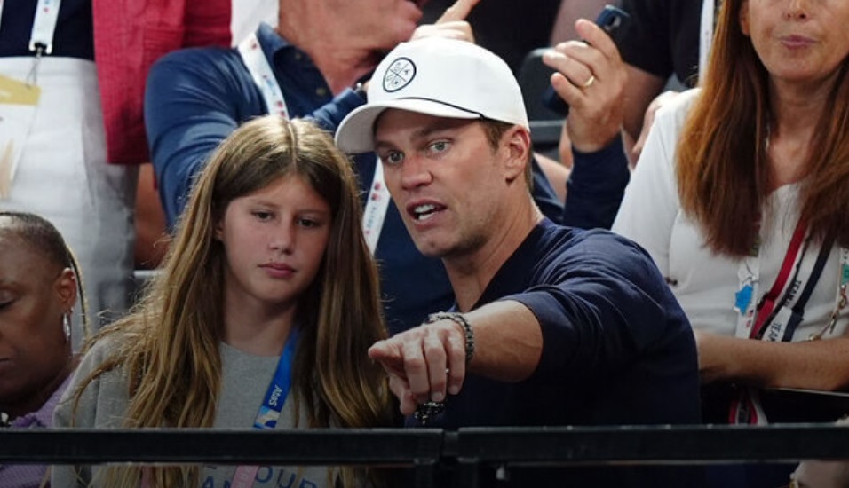 Tom Brady shows up at Olympic venue to watch Simone Biles on final day of gymnastics