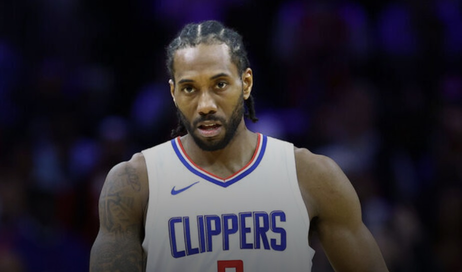 Clippers limiting Kawhi after reported knee procedure