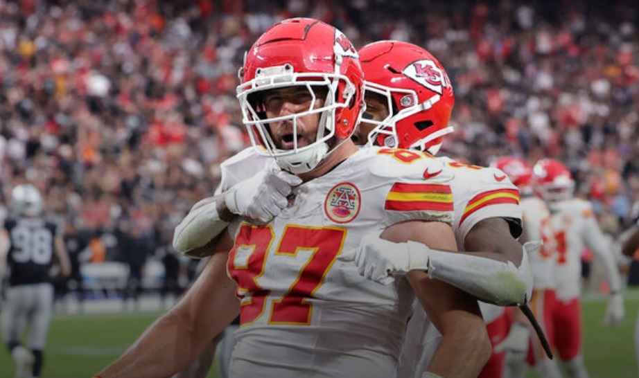 Kelce, Pitts help TEs break record for most TDs on National Tight Ends Day