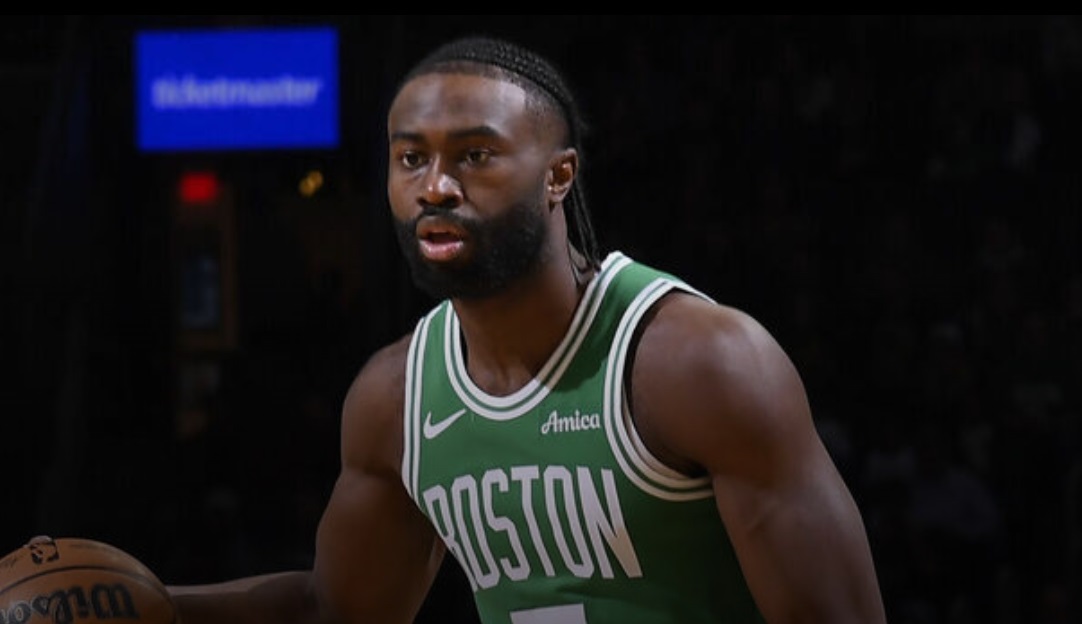 Celtics’ Brown fined K for throat-slash gesture vs. Pistons